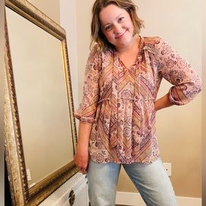 3/$25 🖤 Multi Color Printed Blouse